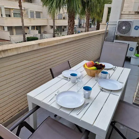 V12 Apartamento Cerca De La Playa En Urbanizacion Con Piscina *