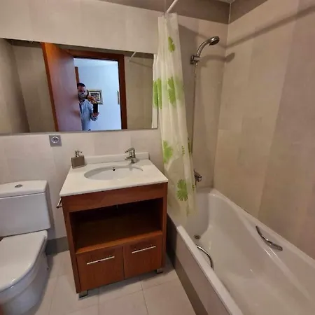 V12 Apartamento Cerca De La Playa En Urbanizacion Con Piscina *
